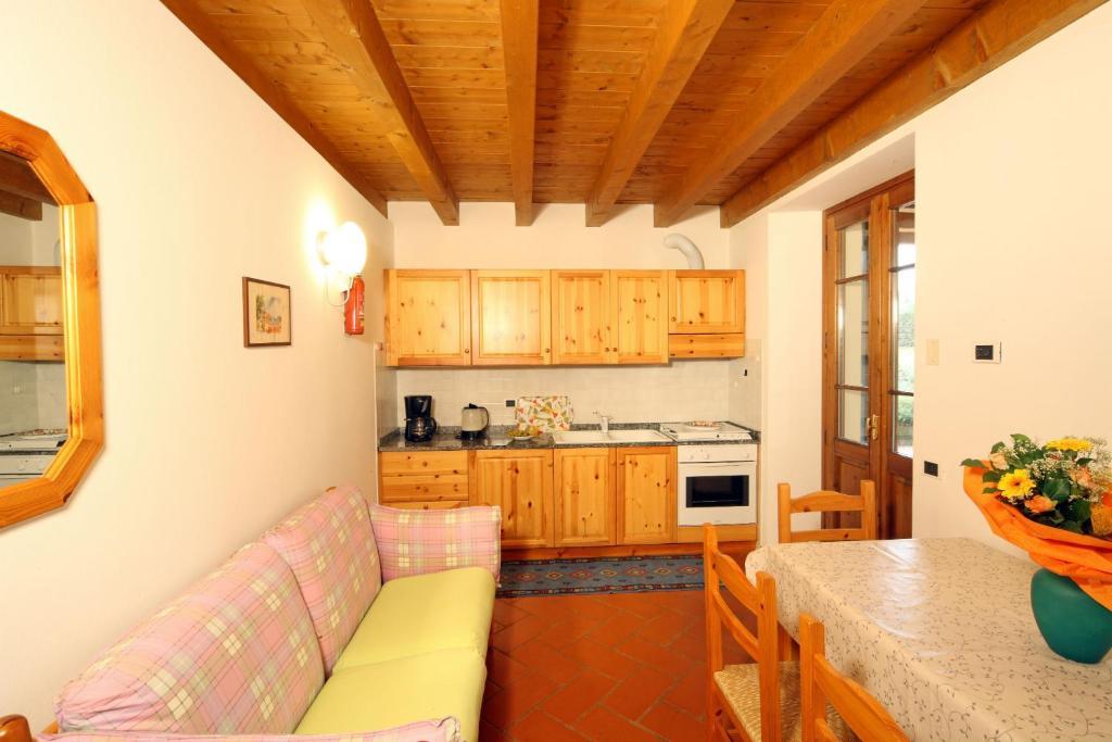 Gasthaus Agriturismo La Breda San Felice del Benaco Zimmer foto