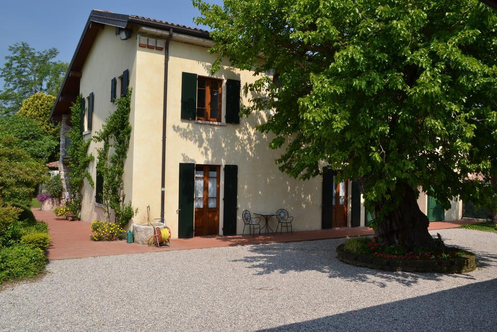 Gasthaus Agriturismo La Breda San Felice del Benaco Exterior foto